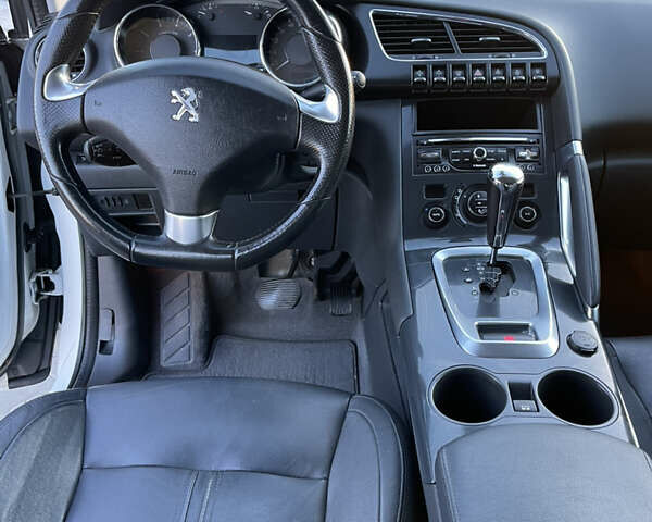 Белый Пежо 3008, объемом двигателя 1.6 л и пробегом 144 тыс. км за 11499 $, фото 32 на Automoto.ua