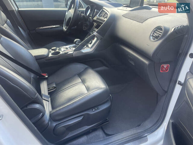 Белый Пежо 3008, объемом двигателя 2 л и пробегом 141 тыс. км за 13600 $, фото 35 на Automoto.ua