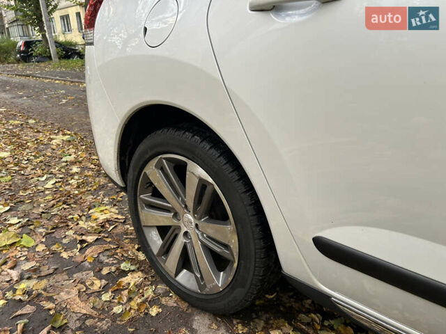 Белый Пежо 3008, объемом двигателя 1.56 л и пробегом 217 тыс. км за 12999 $, фото 13 на Automoto.ua