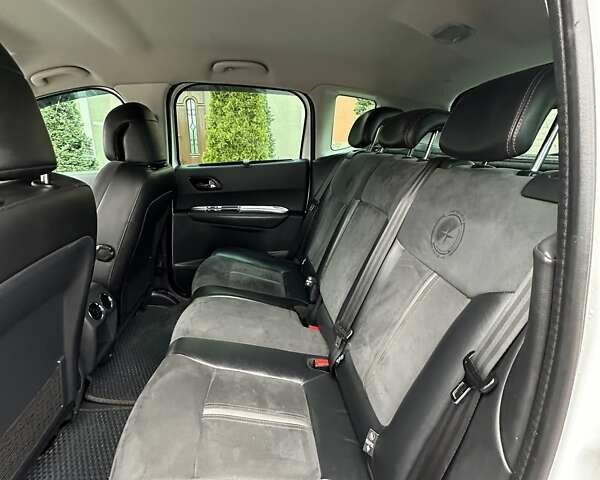 Белый Пежо 3008, объемом двигателя 1.6 л и пробегом 185 тыс. км за 12350 $, фото 56 на Automoto.ua