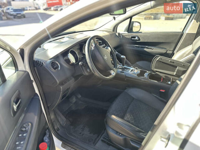 Белый Пежо 3008, объемом двигателя 1.56 л и пробегом 204 тыс. км за 10700 $, фото 22 на Automoto.ua