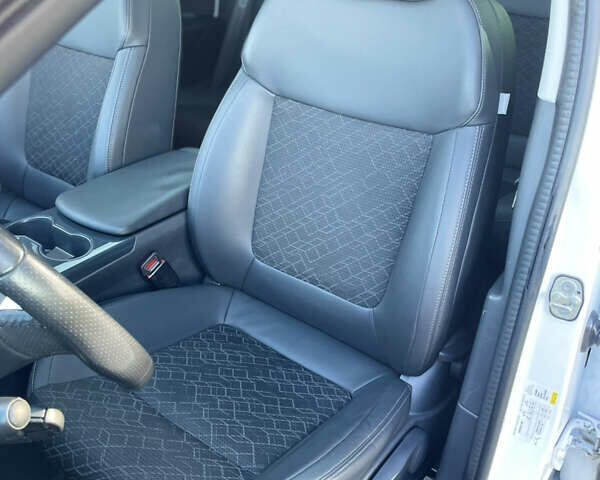 Белый Пежо 3008, объемом двигателя 1.6 л и пробегом 238 тыс. км за 12500 $, фото 46 на Automoto.ua