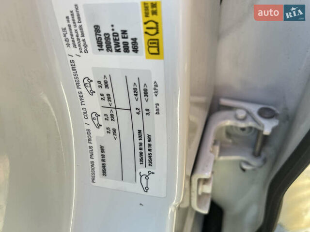 Белый Пежо 3008, объемом двигателя 2 л и пробегом 141 тыс. км за 13600 $, фото 67 на Automoto.ua