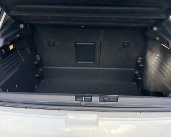 Белый Пежо 3008, объемом двигателя 1.6 л и пробегом 238 тыс. км за 12500 $, фото 50 на Automoto.ua