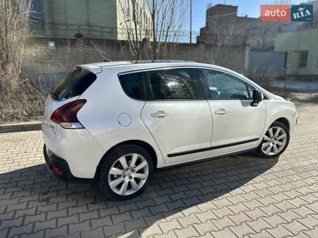 Белый Пежо 3008, объемом двигателя 1.56 л и пробегом 204 тыс. км за 10700 $, фото 6 на Automoto.ua