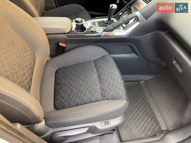 Пежо 3008 2015 у Івано-Франківську на Automoto.ua Білий Пежо 3008, об'ємом двигуна 1.6 л та пробігом 64 тис. км за 13900 $, фото 33 на Automoto.ua