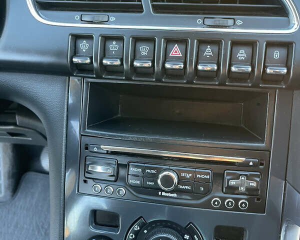 Белый Пежо 3008, объемом двигателя 1.6 л и пробегом 144 тыс. км за 11499 $, фото 38 на Automoto.ua