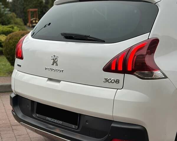 Белый Пежо 3008, объемом двигателя 1.6 л и пробегом 185 тыс. км за 12350 $, фото 7 на Automoto.ua