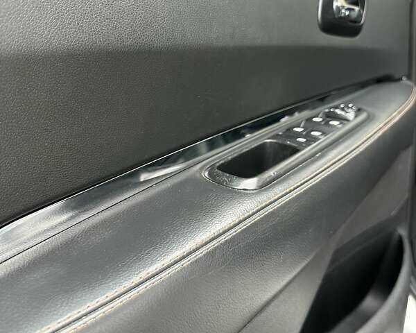 Белый Пежо 3008, объемом двигателя 1.6 л и пробегом 185 тыс. км за 12350 $, фото 77 на Automoto.ua