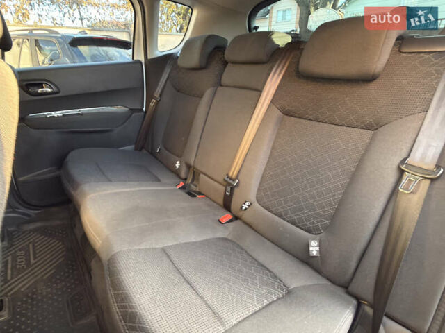 Пежо 3008 2015 у Івано-Франківську на Automoto.ua Білий Пежо 3008, об'ємом двигуна 1.6 л та пробігом 64 тис. км за 13900 $, фото 47 на Automoto.ua