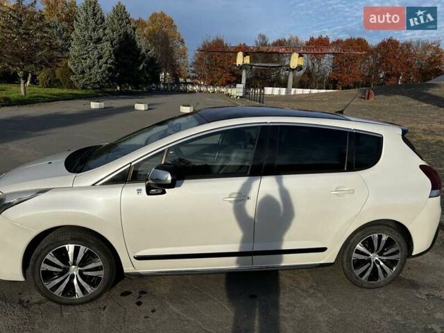 Белый Пежо 3008, объемом двигателя 2 л и пробегом 224 тыс. км за 14000 $, фото 6 на Automoto.ua