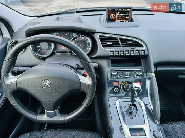 Белый Пежо 3008, объемом двигателя 1.6 л и пробегом 103 тыс. км за 10800 $, фото 8 на Automoto.ua