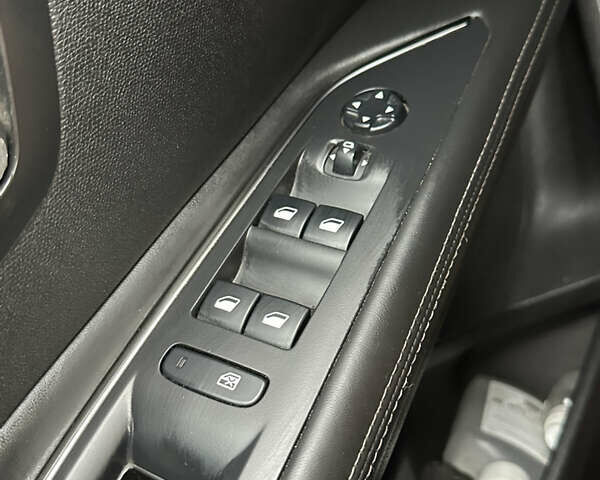 Белый Пежо 3008, объемом двигателя 1.6 л и пробегом 177 тыс. км за 16499 $, фото 15 на Automoto.ua