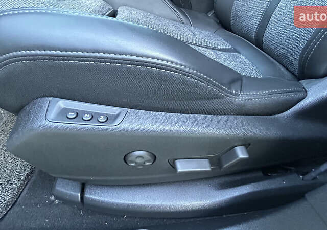 Білий Пежо 3008, об'ємом двигуна 1.56 л та пробігом 127 тис. км за 18900 $, фото 16 на Automoto.ua