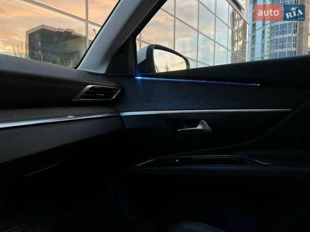 Белый Пежо 3008, объемом двигателя 2 л и пробегом 241 тыс. км за 16174 $, фото 17 на Automoto.ua