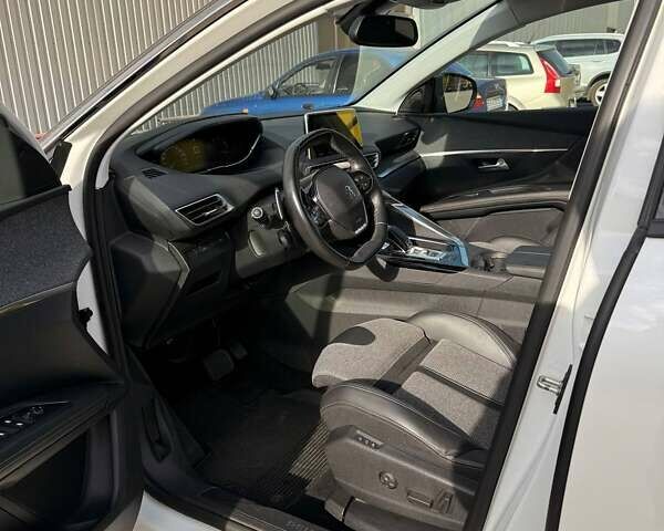 Белый Пежо 3008, объемом двигателя 2 л и пробегом 59 тыс. км за 24700 $, фото 8 на Automoto.ua