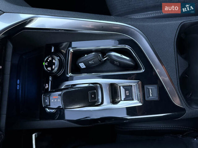 Белый Пежо 3008, объемом двигателя 1.6 л и пробегом 185 тыс. км за 18950 $, фото 61 на Automoto.ua