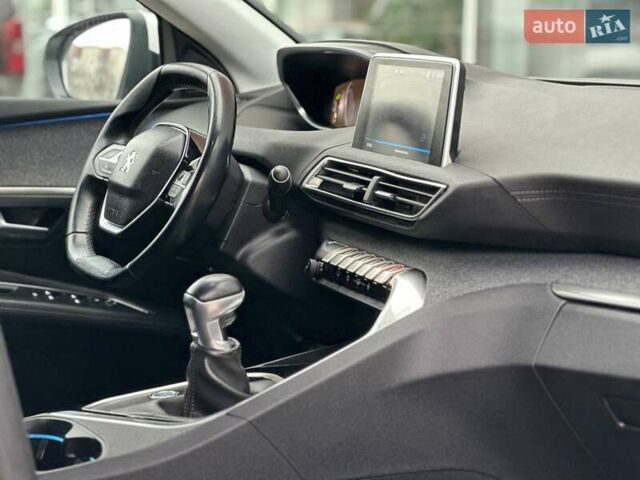 Белый Пежо 3008, объемом двигателя 2 л и пробегом 241 тыс. км за 16174 $, фото 10 на Automoto.ua