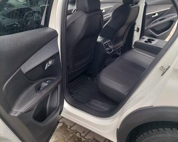 Белый Пежо 3008, объемом двигателя 1.56 л и пробегом 115 тыс. км за 18900 $, фото 11 на Automoto.ua