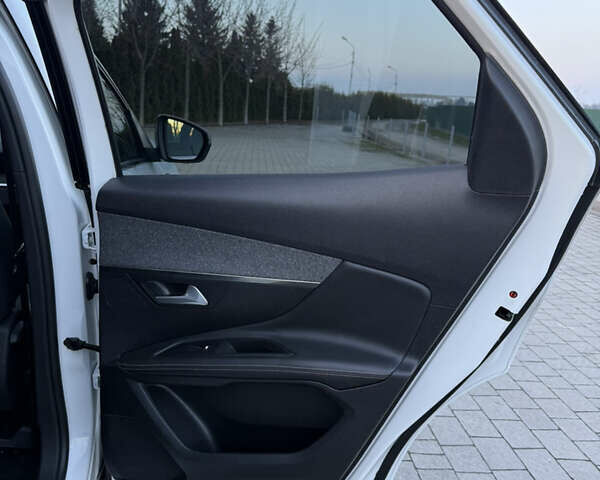 Белый Пежо 3008, объемом двигателя 1.6 л и пробегом 185 тыс. км за 18950 $, фото 70 на Automoto.ua