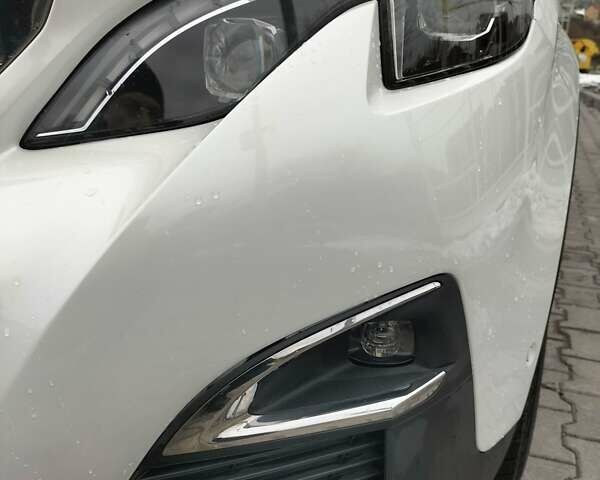 Белый Пежо 3008, объемом двигателя 1.56 л и пробегом 115 тыс. км за 18900 $, фото 1 на Automoto.ua