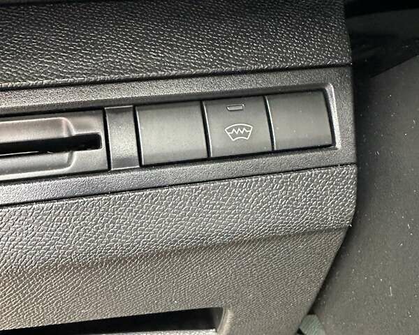 Білий Пежо 3008, об'ємом двигуна 2 л та пробігом 82 тис. км за 23500 $, фото 16 на Automoto.ua