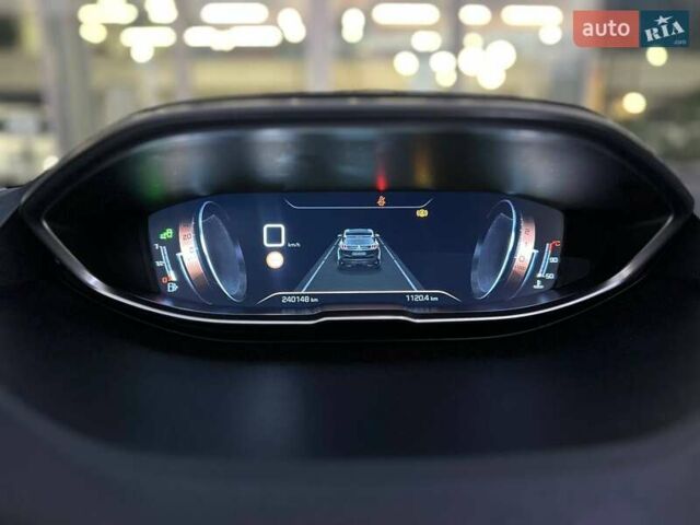 Белый Пежо 3008, объемом двигателя 2 л и пробегом 241 тыс. км за 16174 $, фото 21 на Automoto.ua