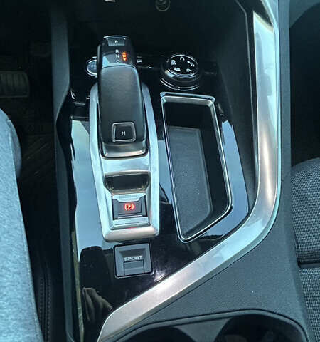 Білий Пежо 3008, об'ємом двигуна 1.56 л та пробігом 127 тис. км за 18900 $, фото 11 на Automoto.ua