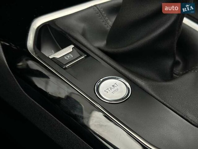 Белый Пежо 3008, объемом двигателя 2 л и пробегом 241 тыс. км за 16174 $, фото 26 на Automoto.ua