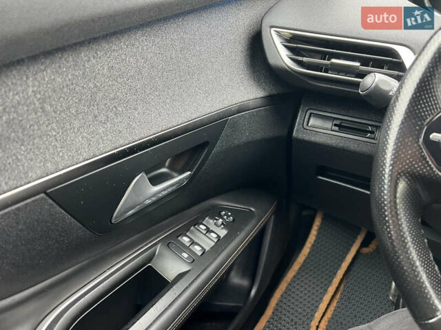 Білий Пежо 3008, об'ємом двигуна 1.6 л та пробігом 158 тис. км за 19999 $, фото 61 на Automoto.ua