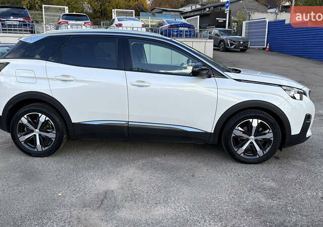 Білий Пежо 3008, об'ємом двигуна 2 л та пробігом 81 тис. км за 22900 $, фото 4 на Automoto.ua