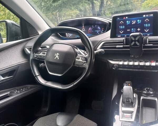 Белый Пежо 3008, объемом двигателя 2 л и пробегом 142 тыс. км за 25500 $, фото 11 на Automoto.ua