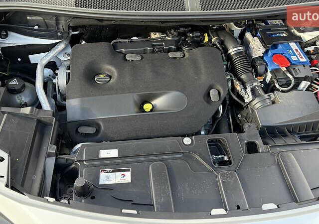 Білий Пежо 3008, об'ємом двигуна 2 л та пробігом 81 тис. км за 22900 $, фото 22 на Automoto.ua