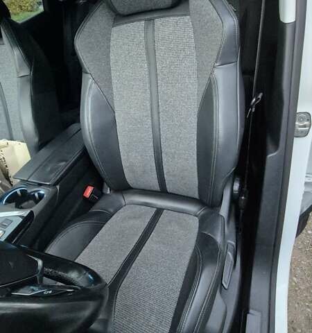 Белый Пежо 3008, объемом двигателя 1.56 л и пробегом 175 тыс. км за 19150 $, фото 14 на Automoto.ua