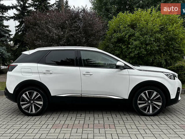 Білий Пежо 3008, об'ємом двигуна 1.5 л та пробігом 150 тис. км за 19999 $, фото 7 на Automoto.ua