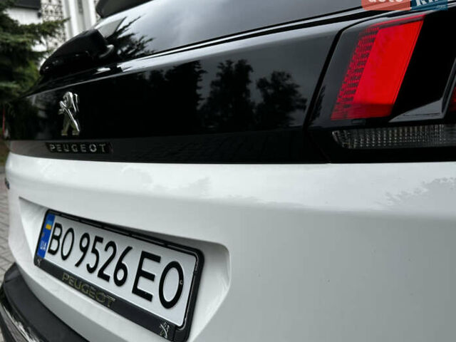 Білий Пежо 3008, об'ємом двигуна 1.5 л та пробігом 150 тис. км за 19999 $, фото 44 на Automoto.ua