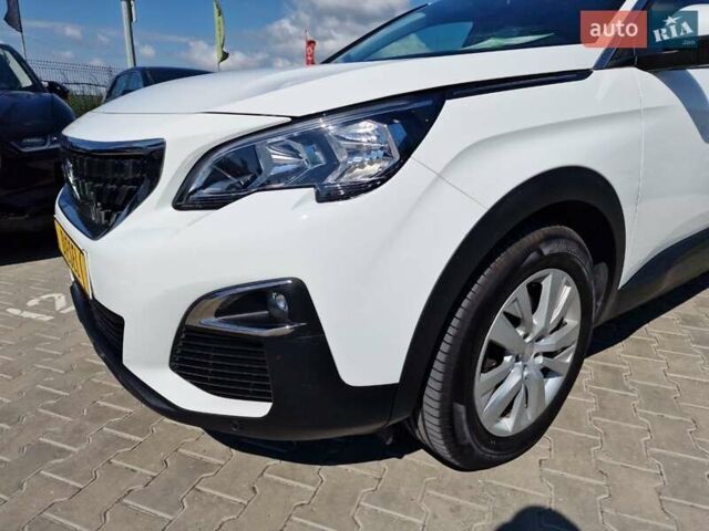 Білий Пежо 3008, об'ємом двигуна 1.5 л та пробігом 195 тис. км за 18300 $, фото 2 на Automoto.ua