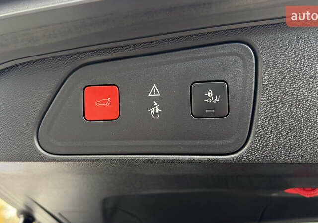 Білий Пежо 3008, об'ємом двигуна 2 л та пробігом 81 тис. км за 22900 $, фото 21 на Automoto.ua