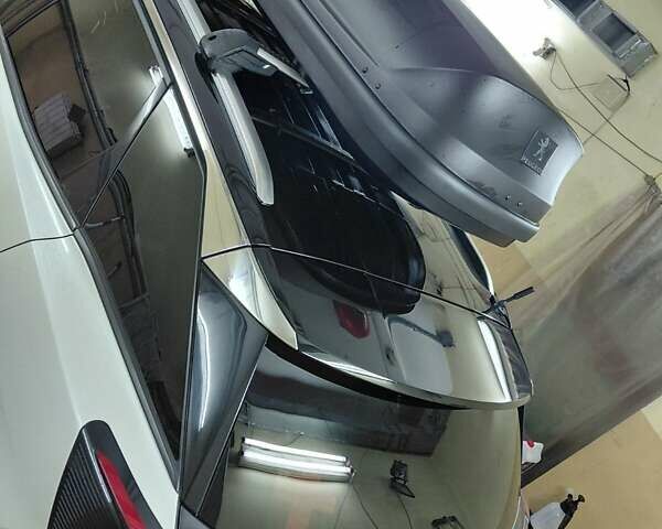 Белый Пежо 3008, объемом двигателя 2 л и пробегом 142 тыс. км за 25500 $, фото 17 на Automoto.ua
