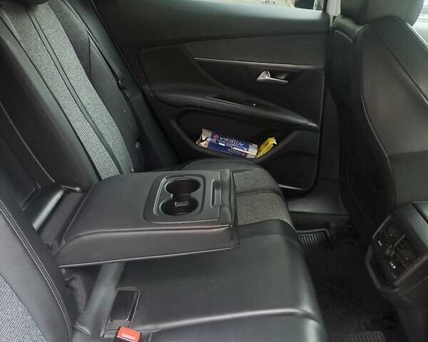 Белый Пежо 3008, объемом двигателя 2 л и пробегом 142 тыс. км за 25500 $, фото 12 на Automoto.ua