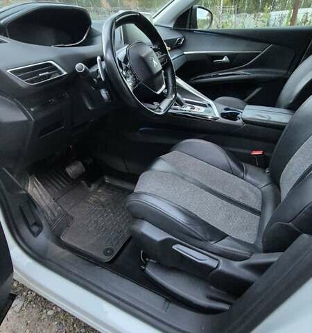 Белый Пежо 3008, объемом двигателя 1.56 л и пробегом 175 тыс. км за 19150 $, фото 12 на Automoto.ua