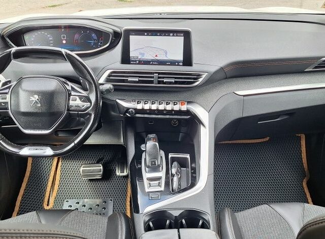Белый Пежо 3008, объемом двигателя 0 л и пробегом 157 тыс. км за 20700 $, фото 15 на Automoto.ua