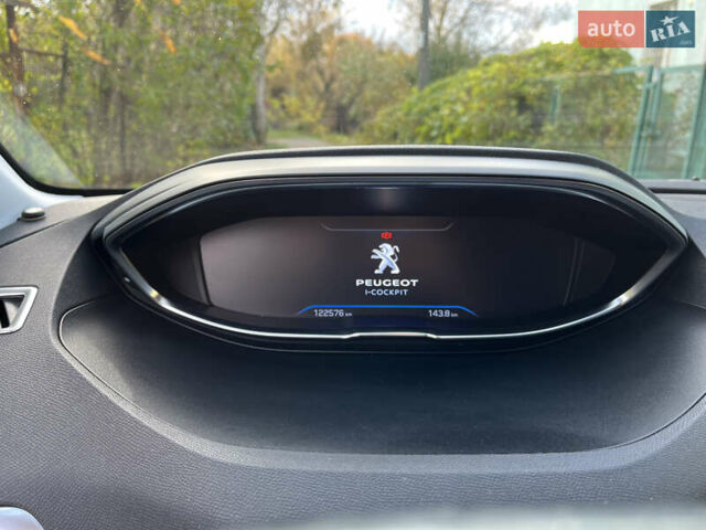 Белый Пежо 3008, объемом двигателя 2 л и пробегом 122 тыс. км за 23500 $, фото 8 на Automoto.ua
