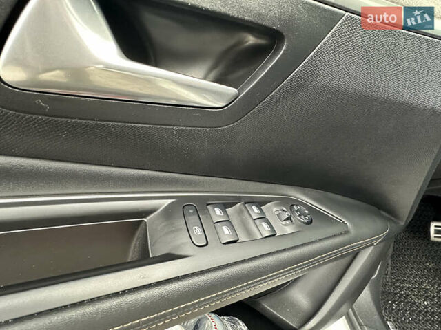 Білий Пежо 3008, об'ємом двигуна 2 л та пробігом 139 тис. км за 23550 $, фото 22 на Automoto.ua
