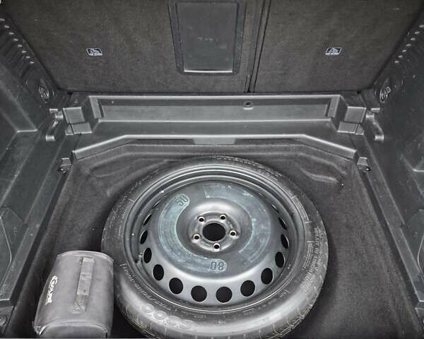 Белый Пежо 3008, объемом двигателя 2 л и пробегом 204 тыс. км за 23600 $, фото 19 на Automoto.ua