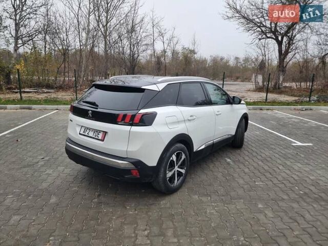 Белый Пежо 3008, объемом двигателя 2 л и пробегом 200 тыс. км за 20500 $, фото 10 на Automoto.ua