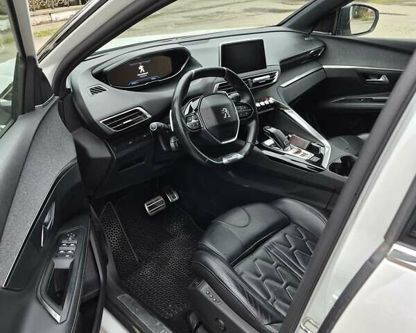 Белый Пежо 3008, объемом двигателя 2 л и пробегом 204 тыс. км за 23600 $, фото 13 на Automoto.ua