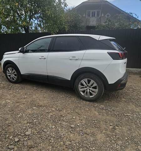 Белый Пежо 3008, объемом двигателя 1.5 л и пробегом 175 тыс. км за 22000 $, фото 2 на Automoto.ua