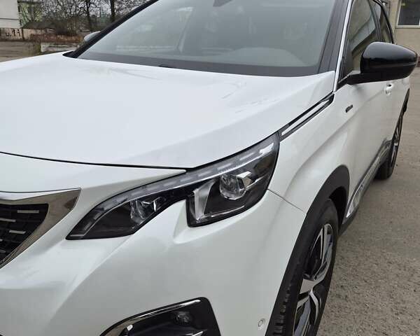 Белый Пежо 3008, объемом двигателя 2 л и пробегом 204 тыс. км за 23600 $, фото 2 на Automoto.ua