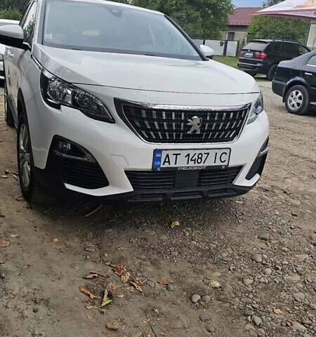 Белый Пежо 3008, объемом двигателя 1.5 л и пробегом 175 тыс. км за 22000 $, фото 6 на Automoto.ua